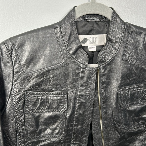 DKNY Donna Karan City Black Leather Jacket Moto Style Hard Leather size Petite - Picture 8 of 17